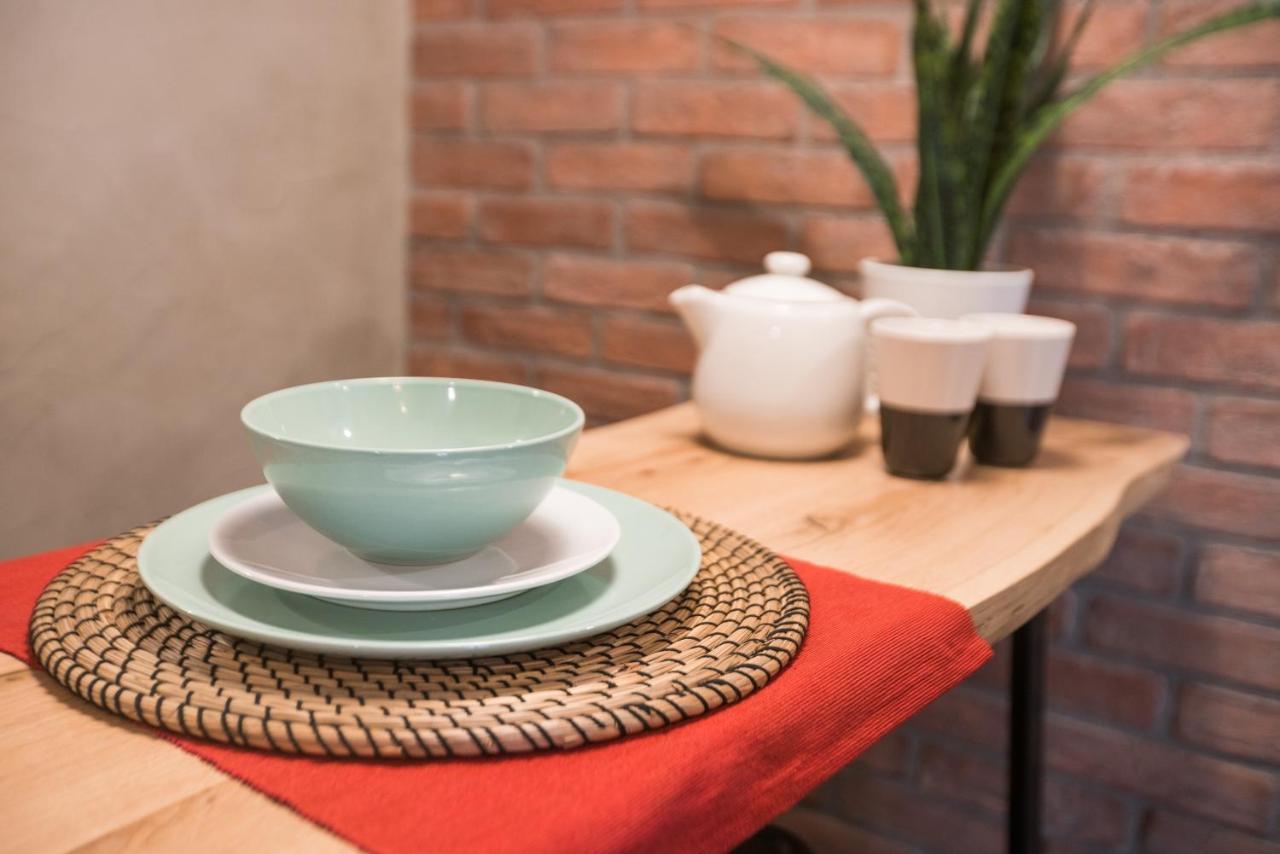 Athenian Living Suites 外观 照片