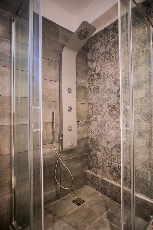 Athenian Living Suites 外观 照片